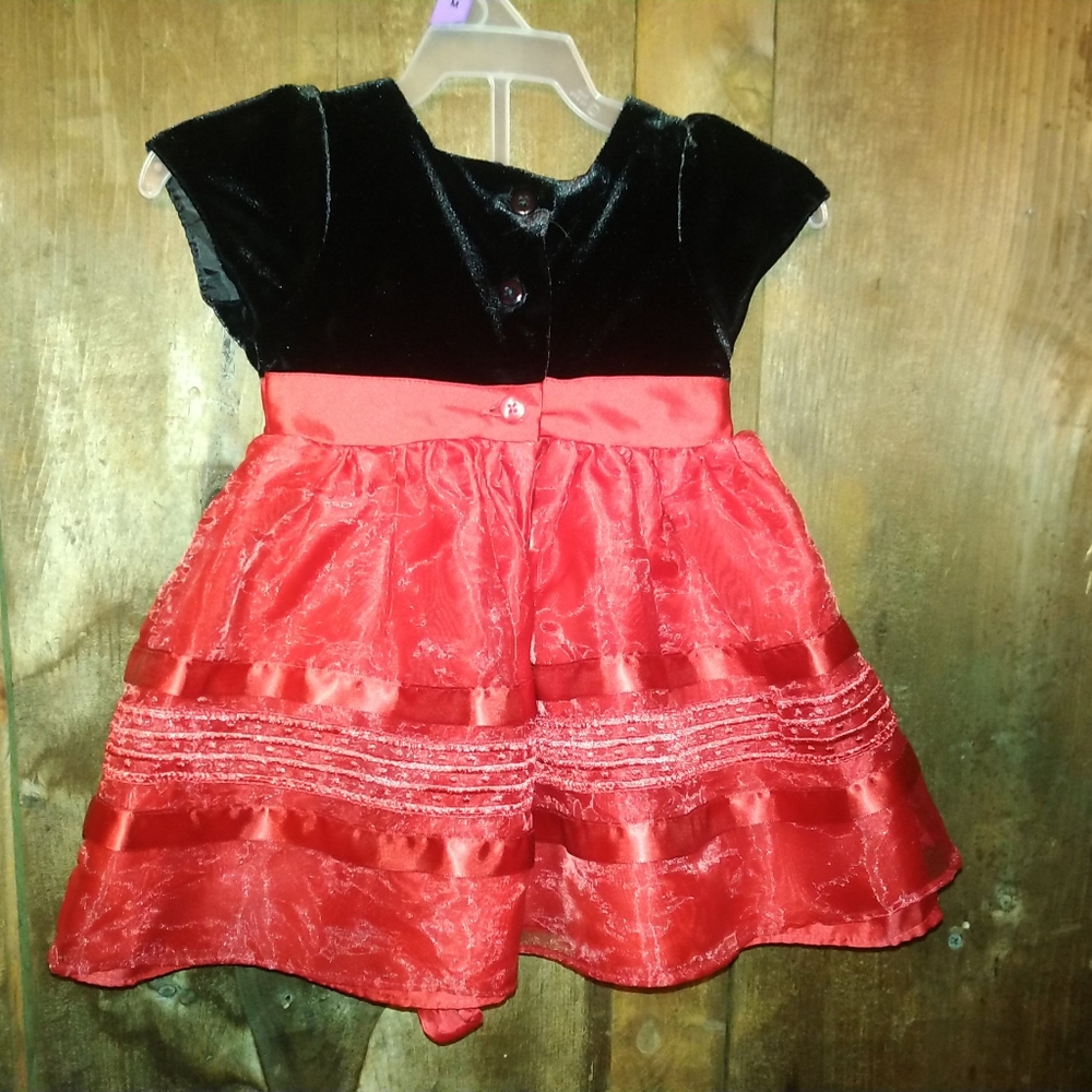 Dress - Picture 7 of 8